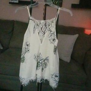 Kimchi Blue White Floral Tank Top